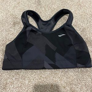 NWOT Brooks Moving Comfort Rebound Racer 34C